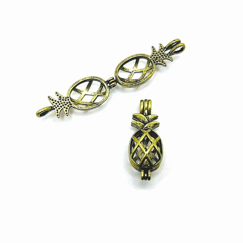 4 or 20 Pieces: Bronze Pineapple Bead Diffuser Lockets