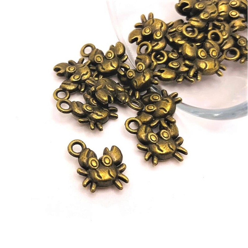 4 or 20 Pieces: Bronze Tiny Crab 3D Charms